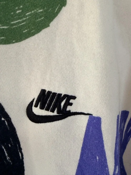 Nike hooded sweatshirt size S men’s or oversized women’s - Picture 3 of 4